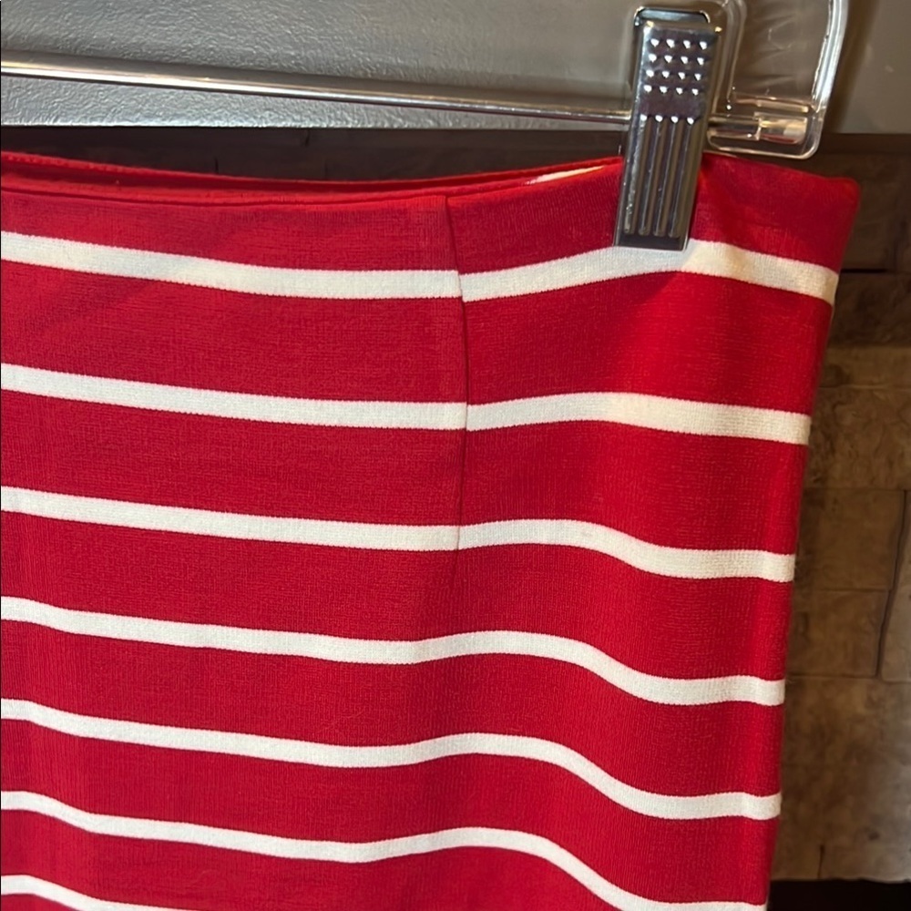 Banana Republic Red and White Pencil Skirt size 6 - Picture 5 of 10